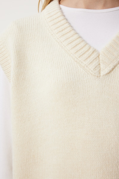 Happiness İstanbul Sweater in XS-XL in Ecru, Item view