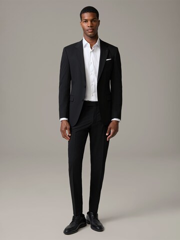 Coupe slim Pantalon à plis 'Melwin' STRELLSON en noir : devant
