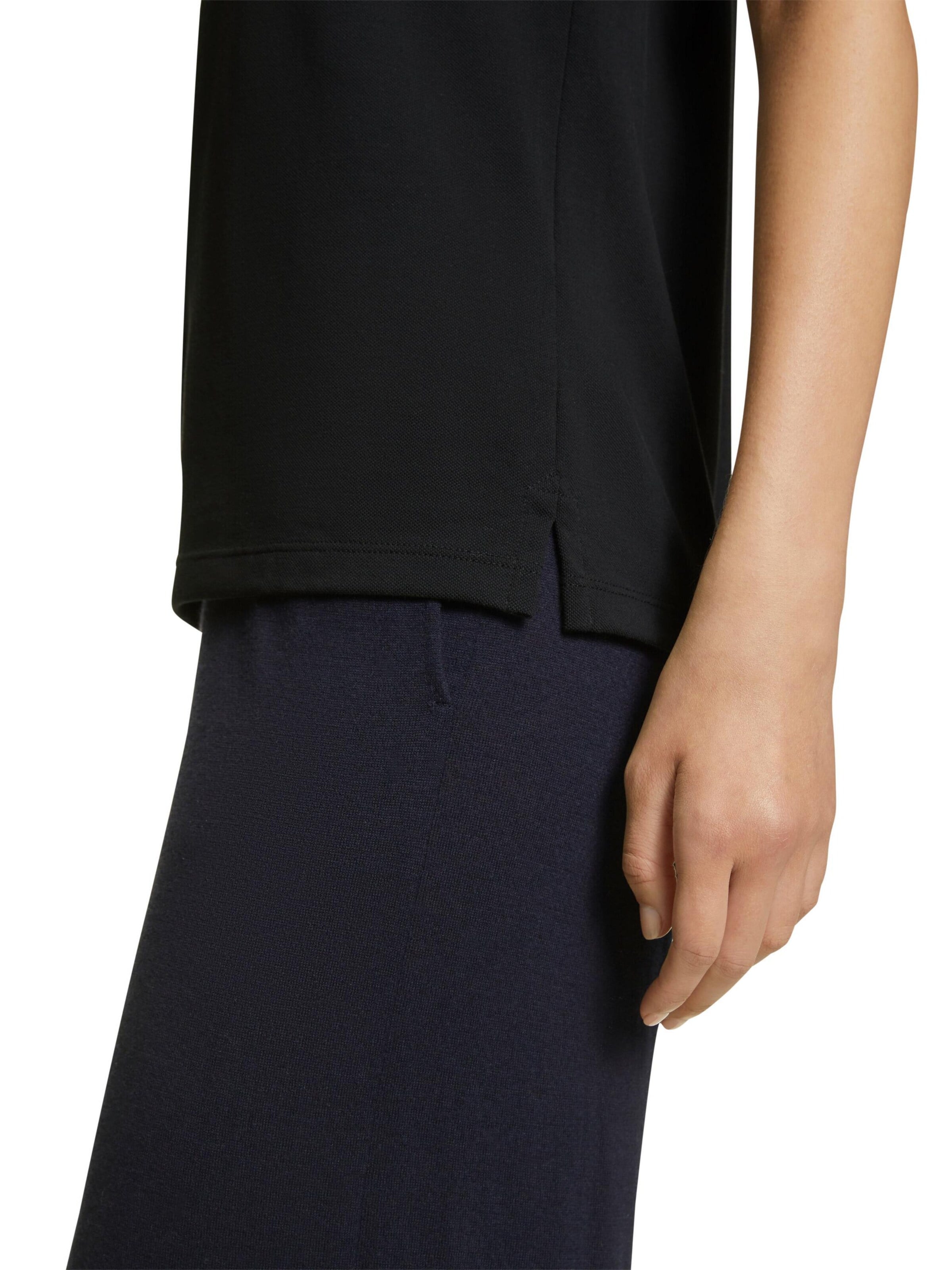 FALKE Shirt‌‌‌‌‌‌ in Schwarz