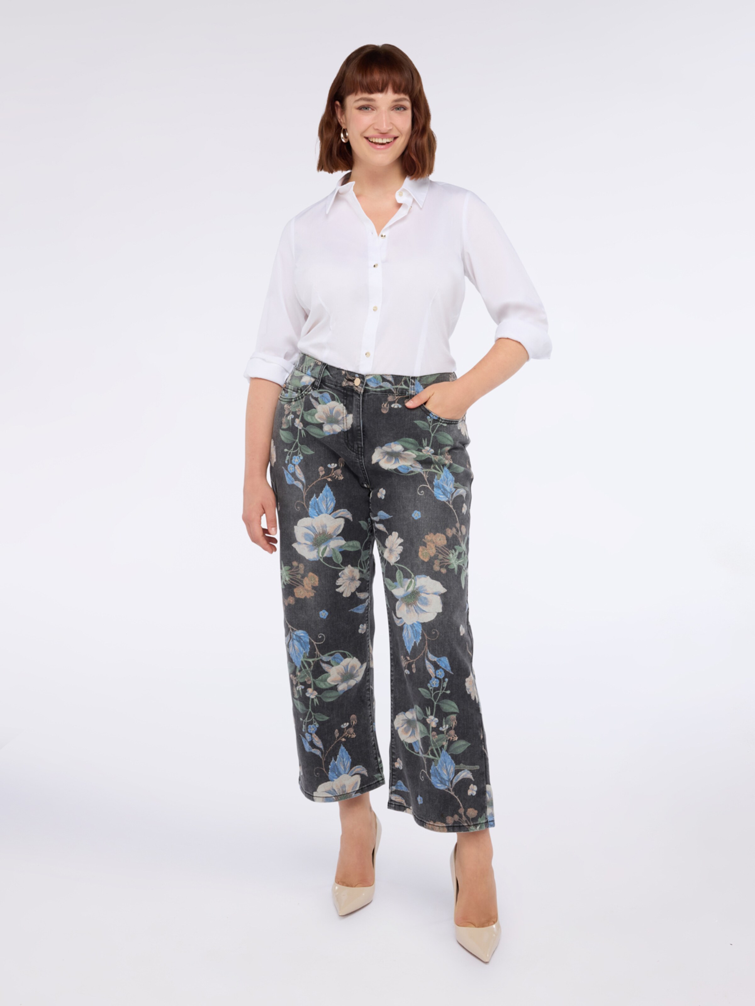 Fiorella Rubino Tapered Jeans in Zwart