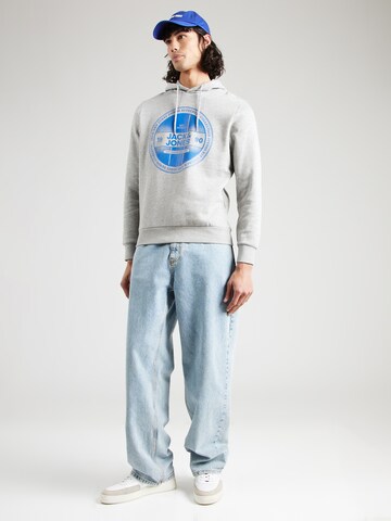 JACK & JONES - Sweatshirt 'RIO' em cinzento