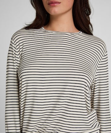 Hunkemöller Slaapshirt in Zwart