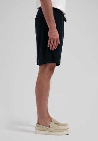 Dstrezzed Regular Shorts 'Logan' in Blau