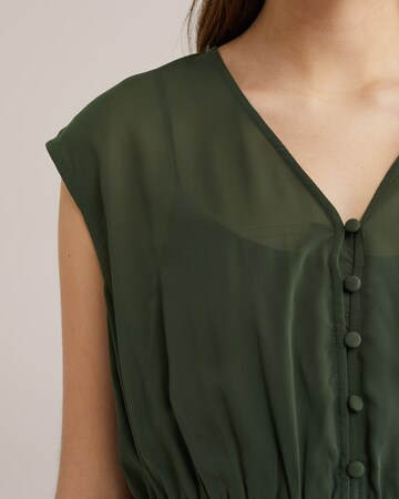 WE Fashion Dress in Green