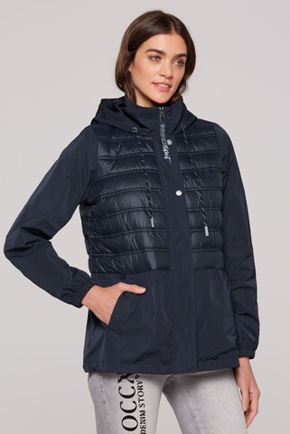 Soccx Between-Season Jacket in Blue: front
