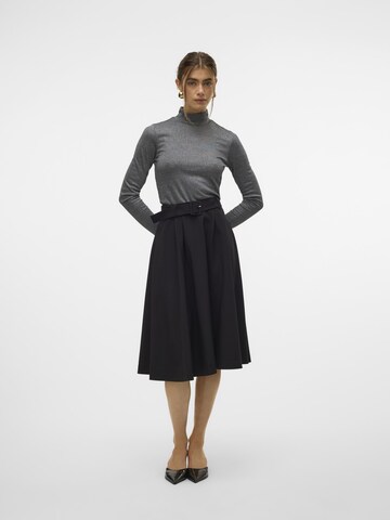VERO MODA Pullover i grå