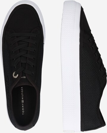 TOMMY HILFIGER Sneaker in Schwarz