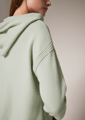 COMMA Sweater in Green