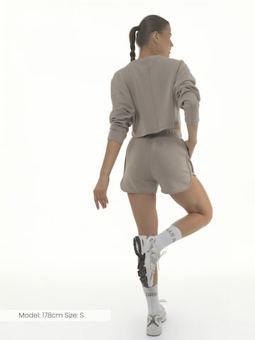 DRILLS Apparel Top 'RECREATION Cover Top' in Beige