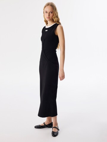 Twist Jurk in Zwart