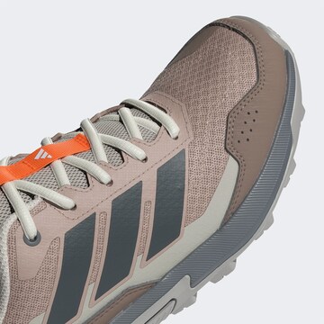 ADIDAS TERREX - Sapato baixo 'Eastrail 3' em castanho