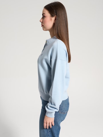 Sweat-shirt 'Morwenna' NOWIHT en bleu