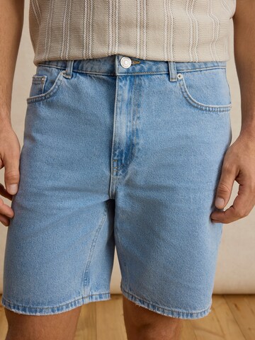 DAN FOX APPAREL Regular Панталон в синьо