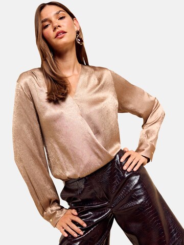 Friends Like These Bluse i guld: forside