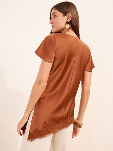 Friends Like These Blouse in Red