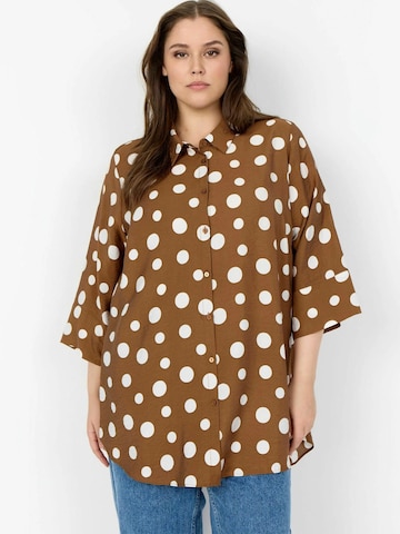 Wasabi Concept Shirt ' WA-CELIA 2 ' in Bruin: voorkant