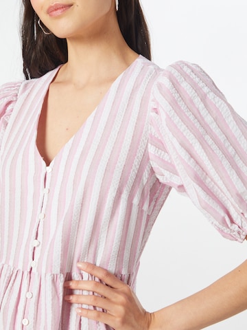 Robe-chemise 'Sue' FRNCH PARIS en rose