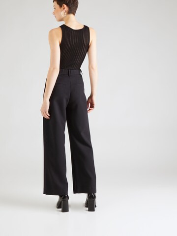 Abercrombie & Fitch Wide leg Pleat-front trousers in Black