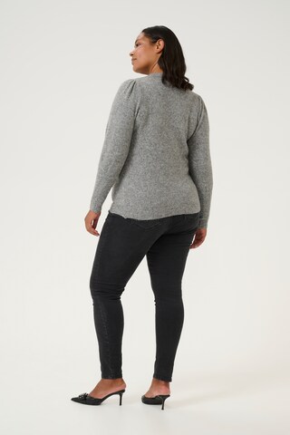 KAFFE CURVE Sweter 'KC Amalia' w kolorze szary