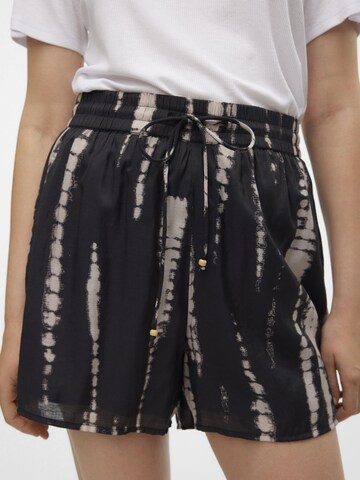 VERO MODA Regular Broek 'Maja' in Beige