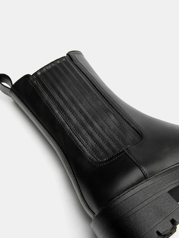 Pull&Bear Chelsea csizmák - fekete