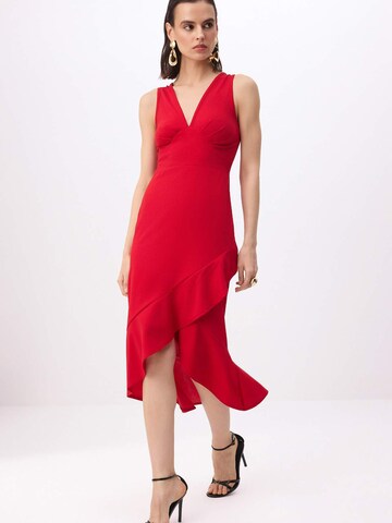 Trendyol Dress in Red: front