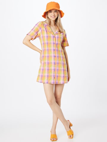 Monki - Vestido camisero en lila