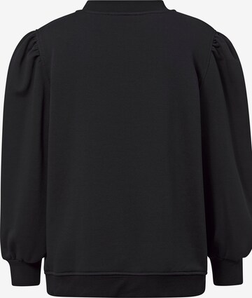 Sara Lindholm Sweatshirt in Black