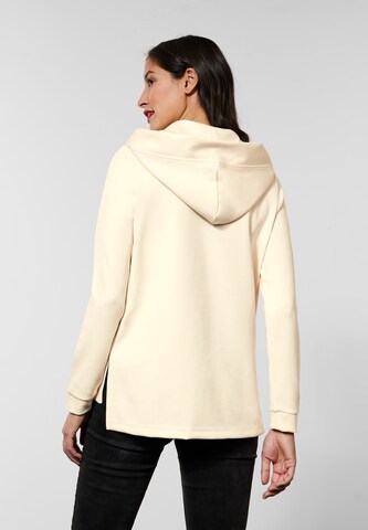 STREET ONE Sweatshirt i beige