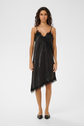 SOAKED IN LUXURY Jurk 'SLIrianne' in Zwart: voorkant