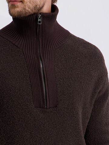 Pull-over PIERRE CARDIN en marron
