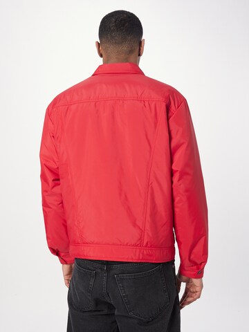 LEVI'S ® Übergangsjacke 'Relaxed Fit Padded Truck' in Rot