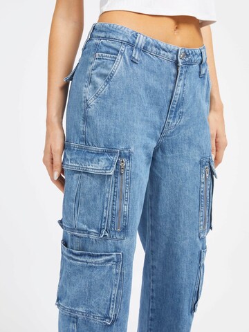 GUESS Loose fit Cargo Jeans in Blue