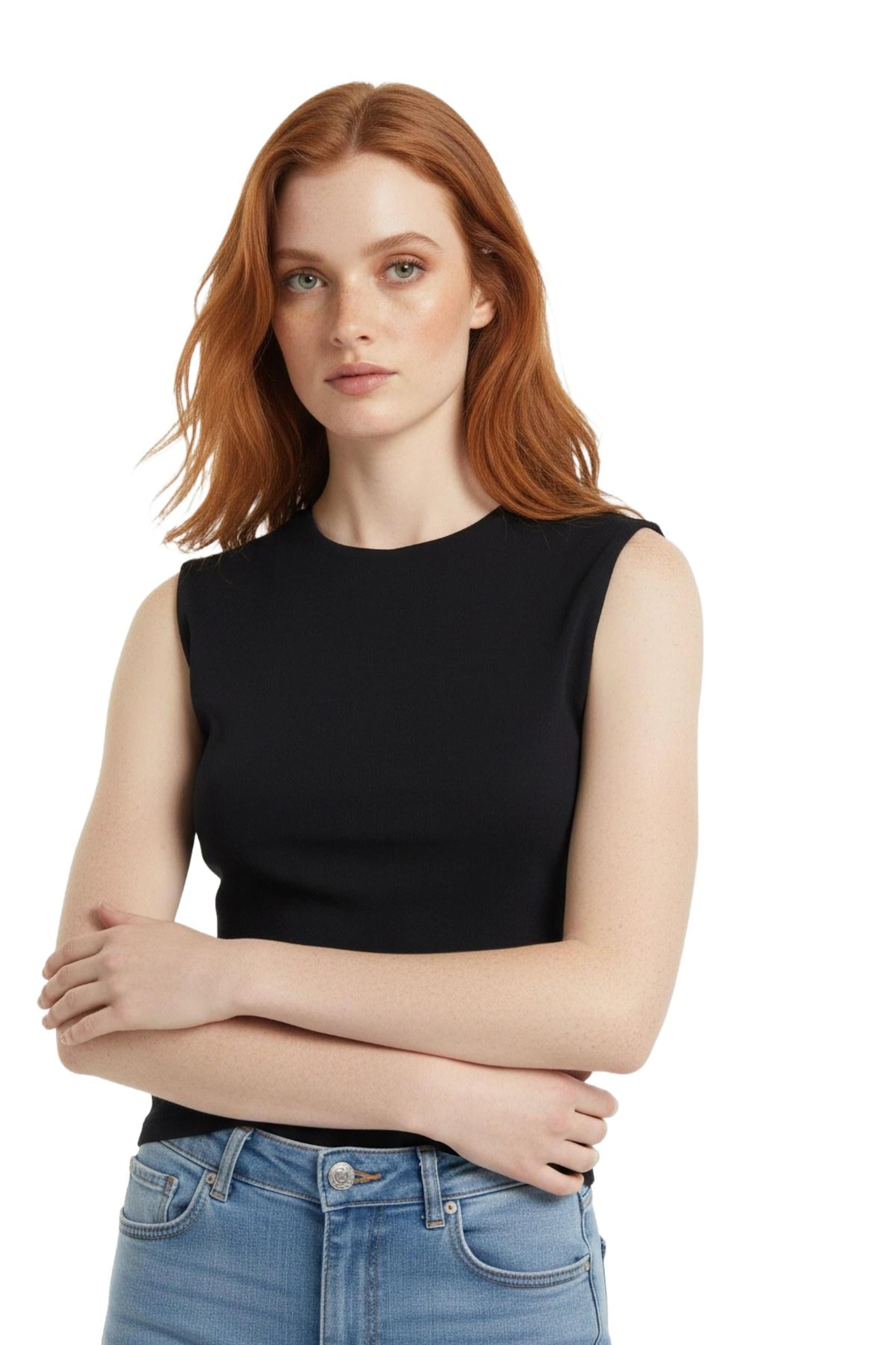 Alexa Dash Top in Zwart: voorkant