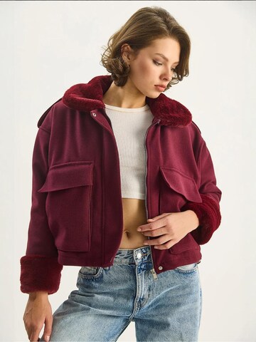 Bianco Lucci Tussenjas in Rood