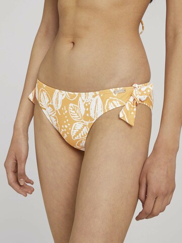 TOM TAILOR Bikinihose 'Okelani' in Gelb: Vorderseite