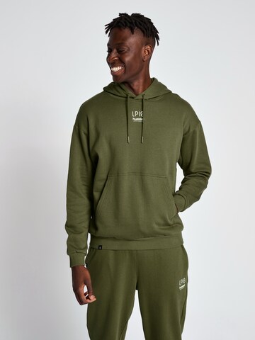 Hummel Sweatshirt in Groen: voorkant