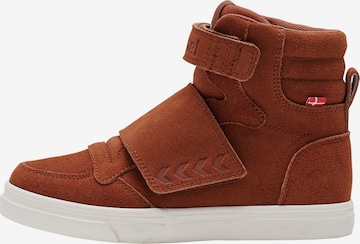 Hummel Trainers in Brown: front