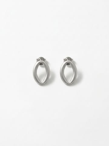DNSK Copenhagen Øreringe 'SIGRID Waterproof Silver Stainless Steel Post Earring - Brushed Finish' i sølv: forside