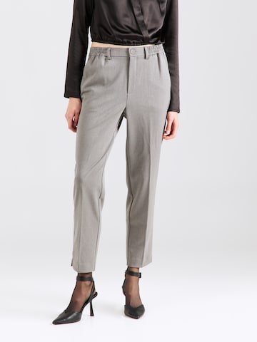PIECES Loose fit Pleated Pants 'Camil' in Grey: front
