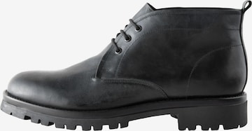 NextChukka gležnjače - crna boja: prednji dio