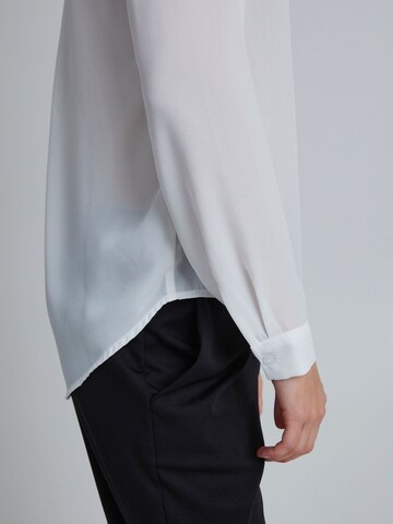 ICHI - Blusa en blanco