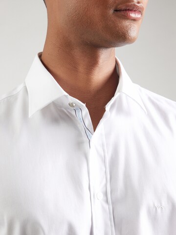 Coupe slim Chemise Michael Kors en blanc
