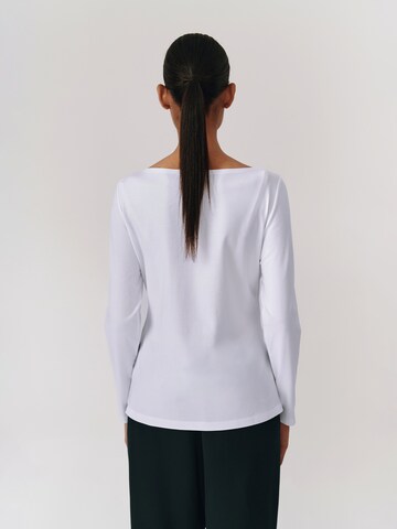 T-shirt 'Mikajanka' TATUUM en blanc