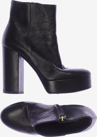 Twin Set Dress Boots in 37 in Black: front