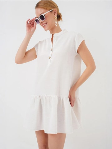 Bigdart Dress in White