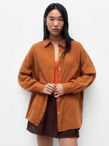 Pull&Bear Blouse in Bruin: voorkant