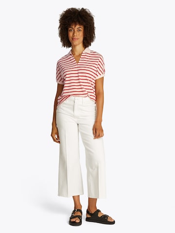 TOMMY HILFIGER Тениска в червено: отпред