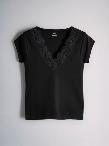 The Set T-Shirt in Beige