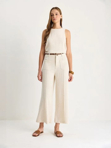 Bianco Lucci Loose fit Trousers with creases in Beige